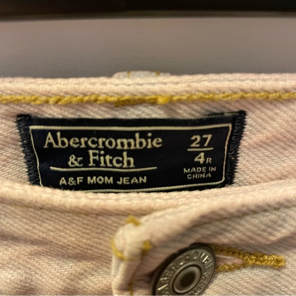 Abercrombie & Fitch add soft